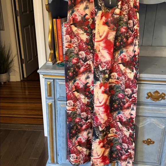 PrettyLittleThing Renaissance Pants - Picture 5 of 6